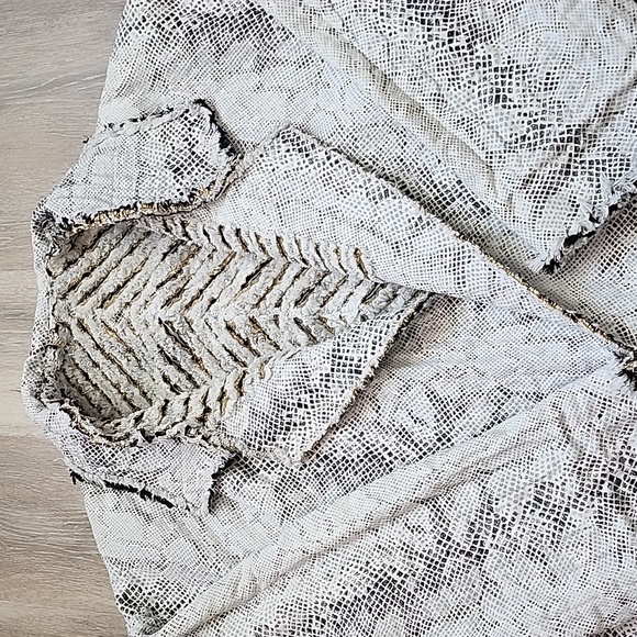 Custom Quilted Embroidered Patchwork Heavy Reversible Cardigan Jacket Blk Wht - Picture 6 of 14